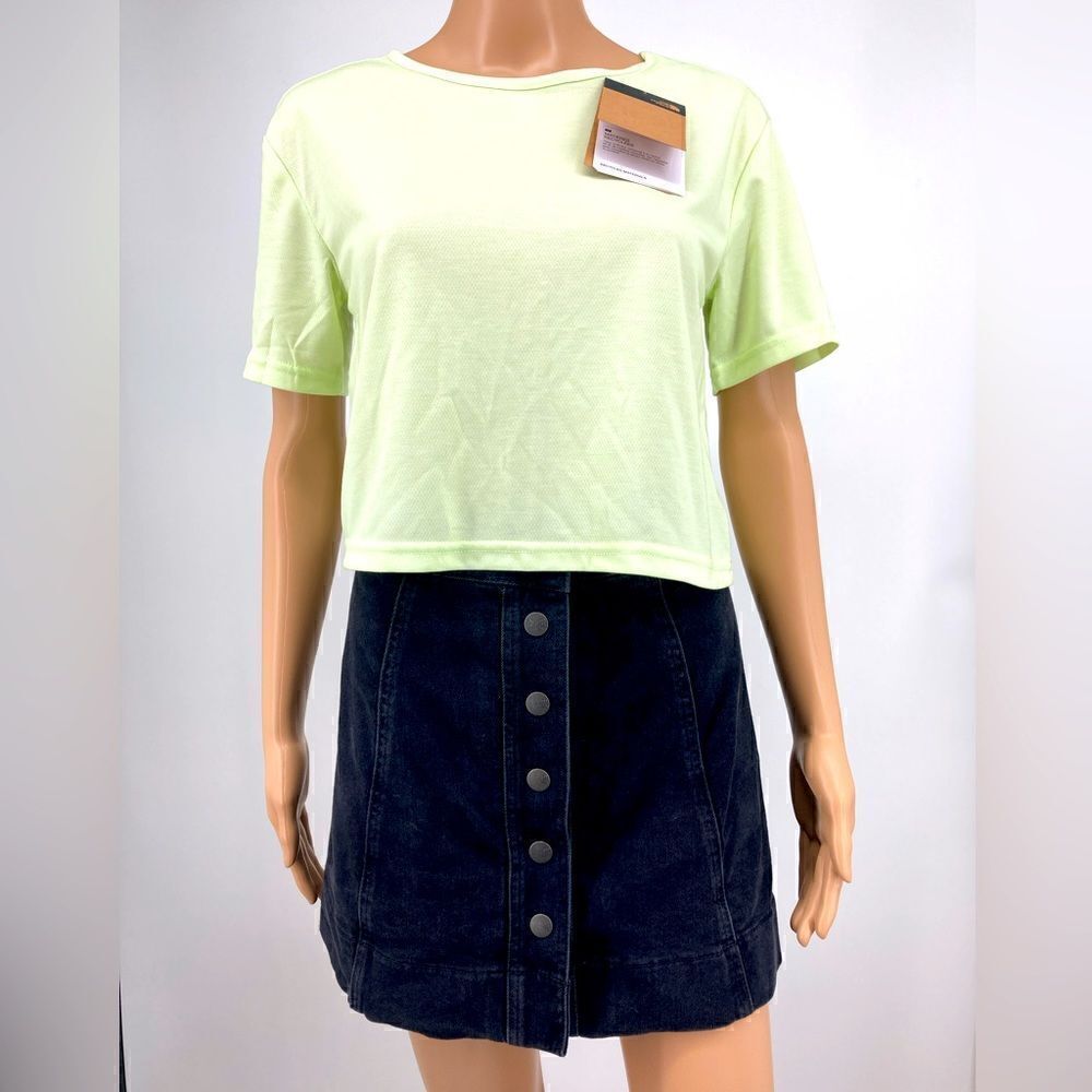 NWT The North Face Crop Top Lime Cream Size L